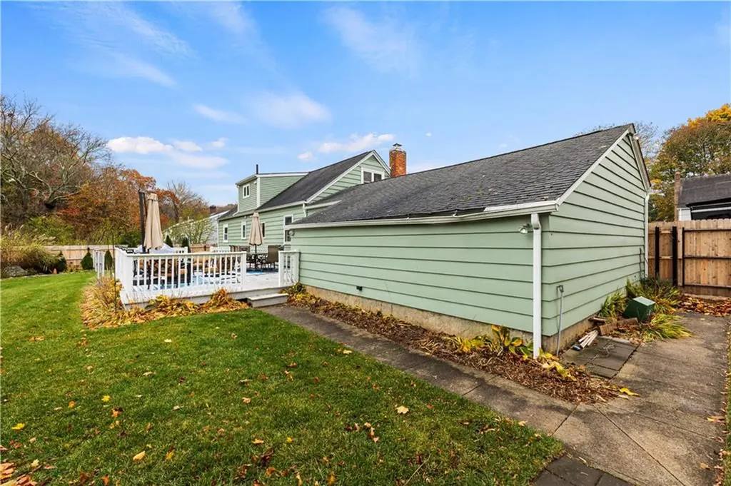 143 Lewiston Street Warwick RI 02889