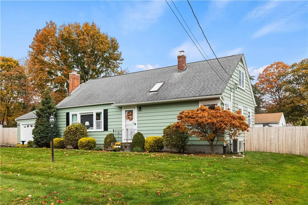 143 Lewiston Street Warwick RI 02889