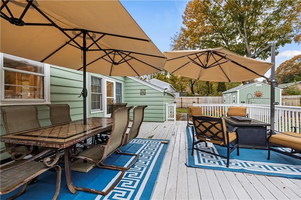 143 Lewiston Street Warwick RI 02889