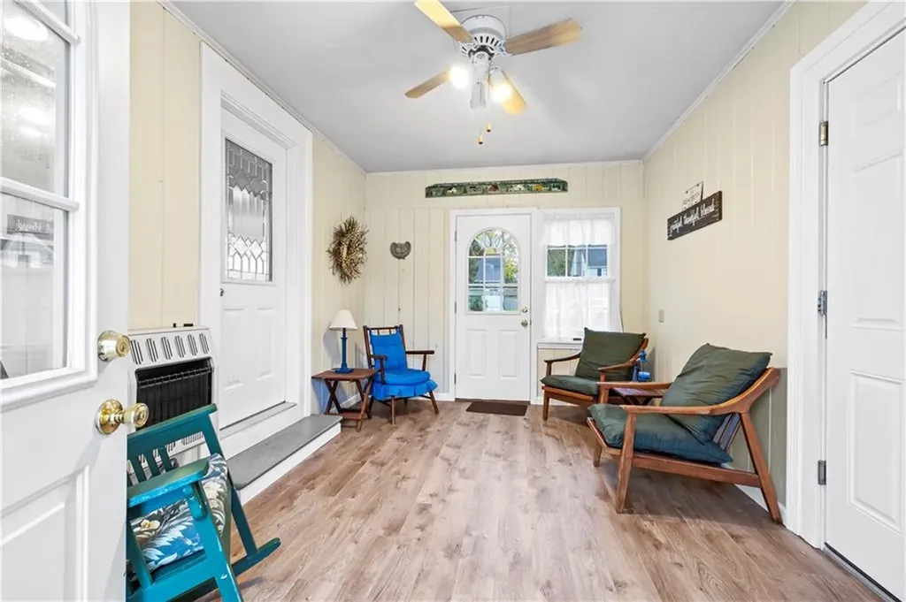 143 Lewiston Street Warwick RI 02889