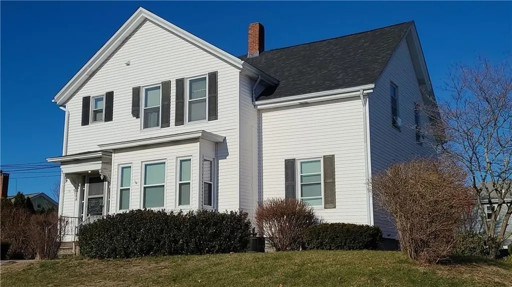 12 Smith Street Cumberland RI 02864