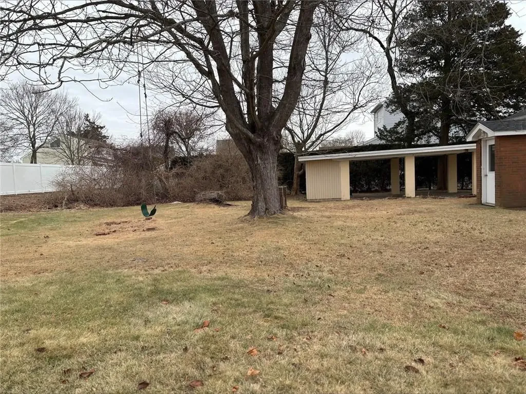 6 Boxwood Avenue Westerly RI 02891