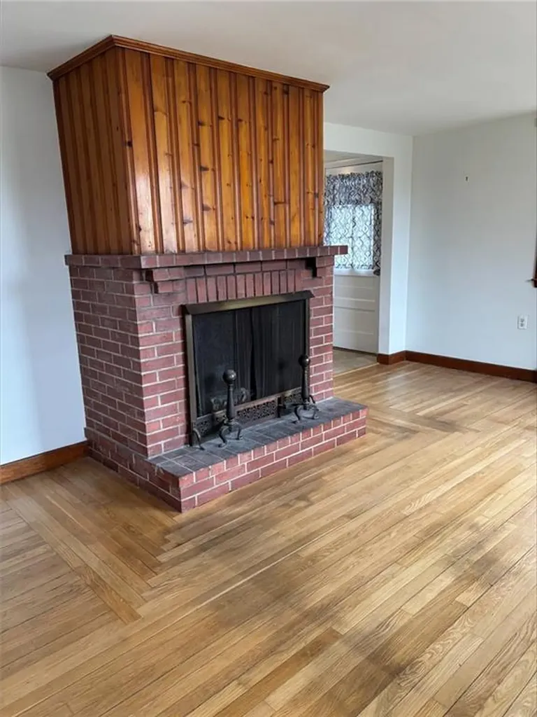 6 Boxwood Avenue Westerly RI 02891