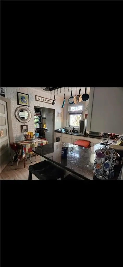 8 Peckham Avenue Newport RI 02840