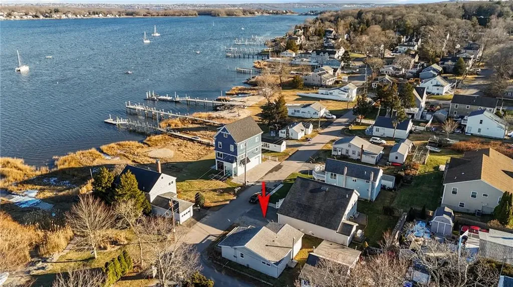 18 Slocum Street Bristol RI 02809