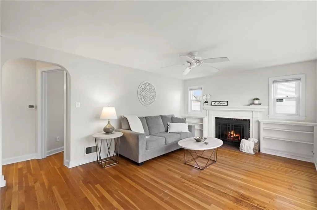 45 Windsor Court Pawtucket RI 02861