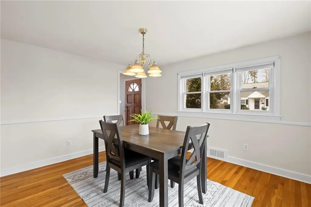 45 Windsor Court Pawtucket RI 02861