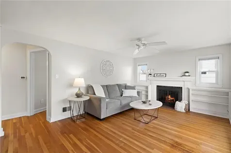 45 Windsor Court Pawtucket RI 02861