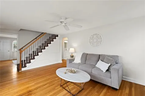 45 Windsor Court Pawtucket RI 02861