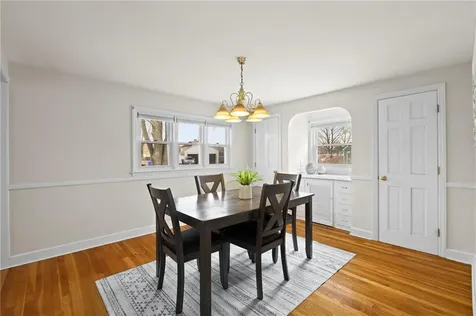 45 Windsor Court Pawtucket RI 02861