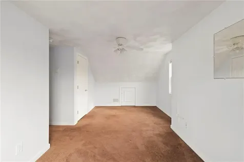 45 Windsor Court Pawtucket RI 02861