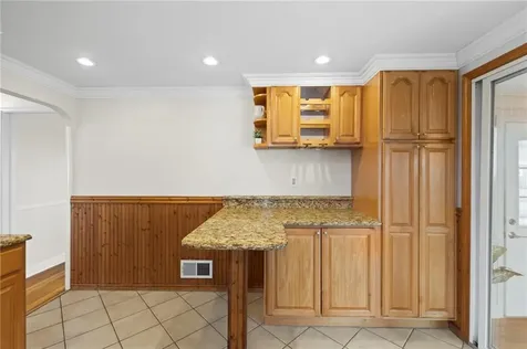 45 Windsor Court Pawtucket RI 02861