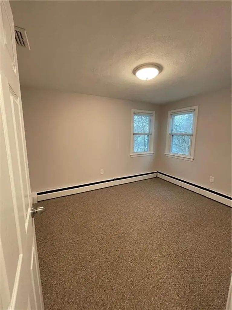 17 Woodcrest Drive Johnston RI 02919