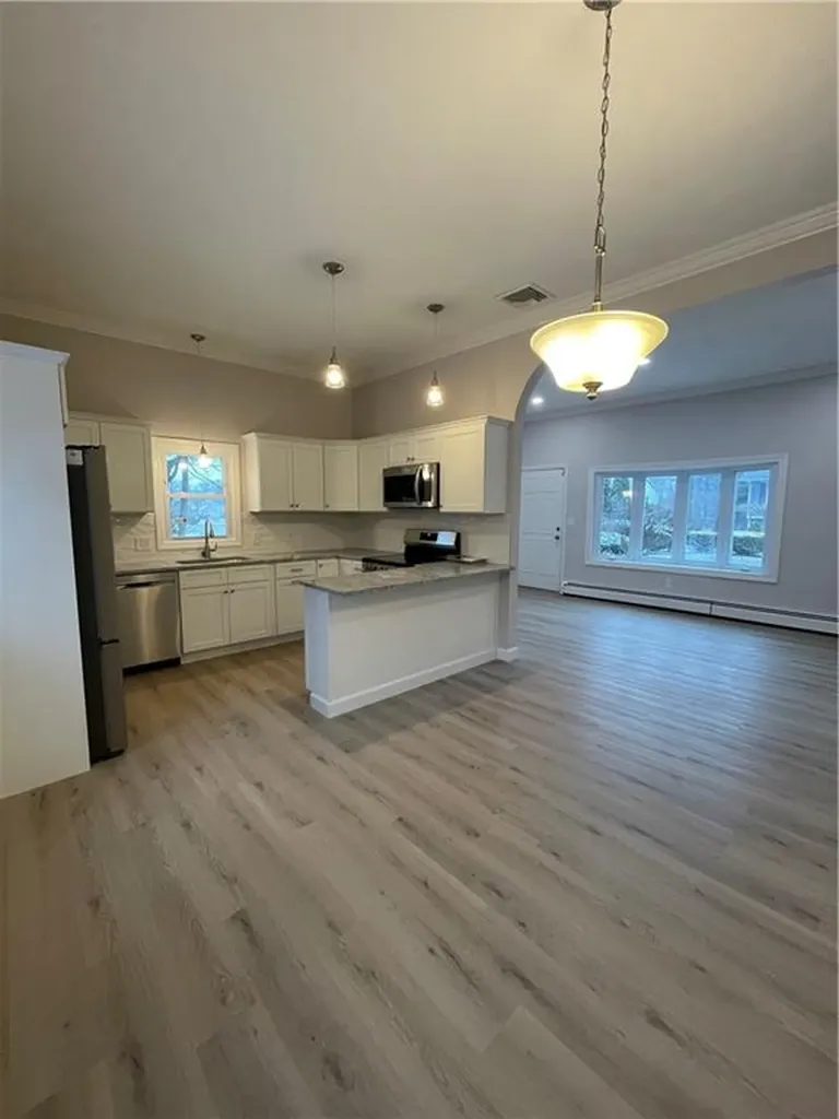 17 Woodcrest Drive Johnston RI 02919