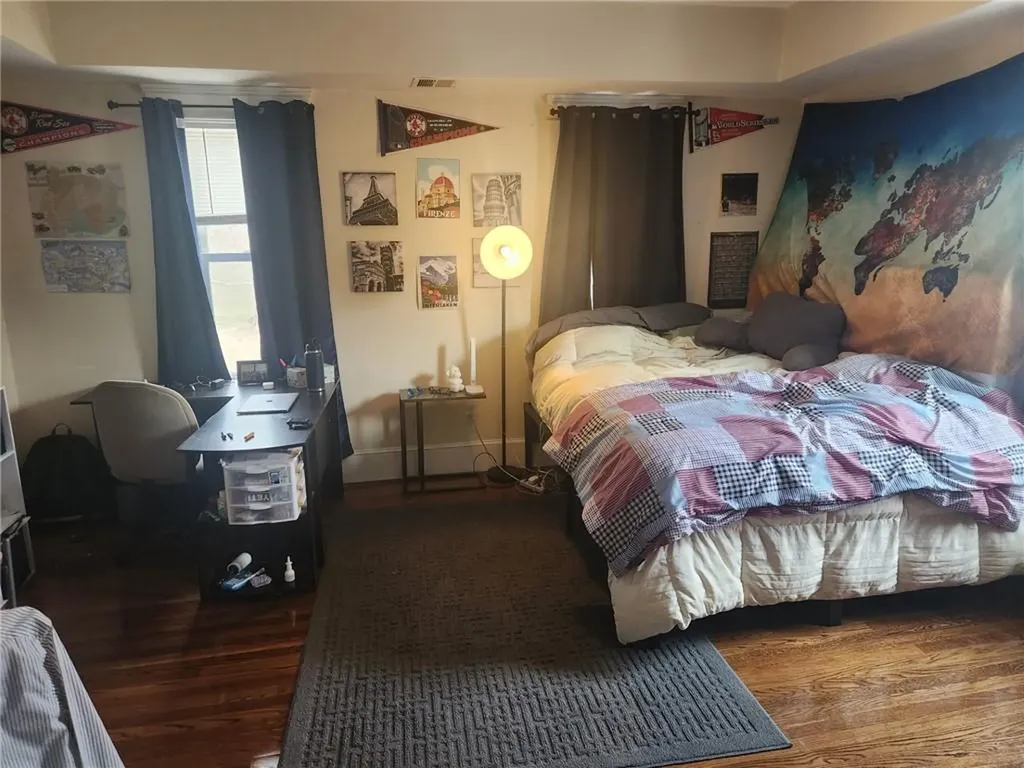 219 Metacom Avenue Bristol RI 02809