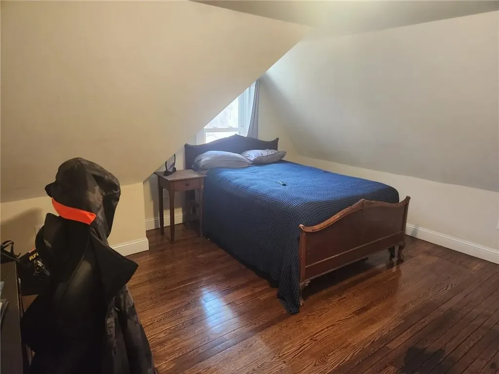 219 Metacom Avenue Bristol RI 02809
