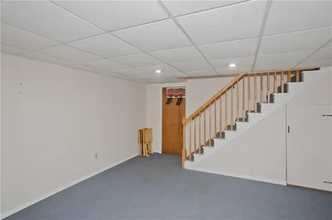 621 Black Plain Road North Smithfield RI 02896