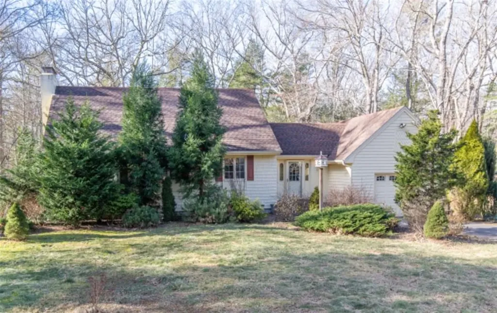 325 South Road Exeter RI 02822