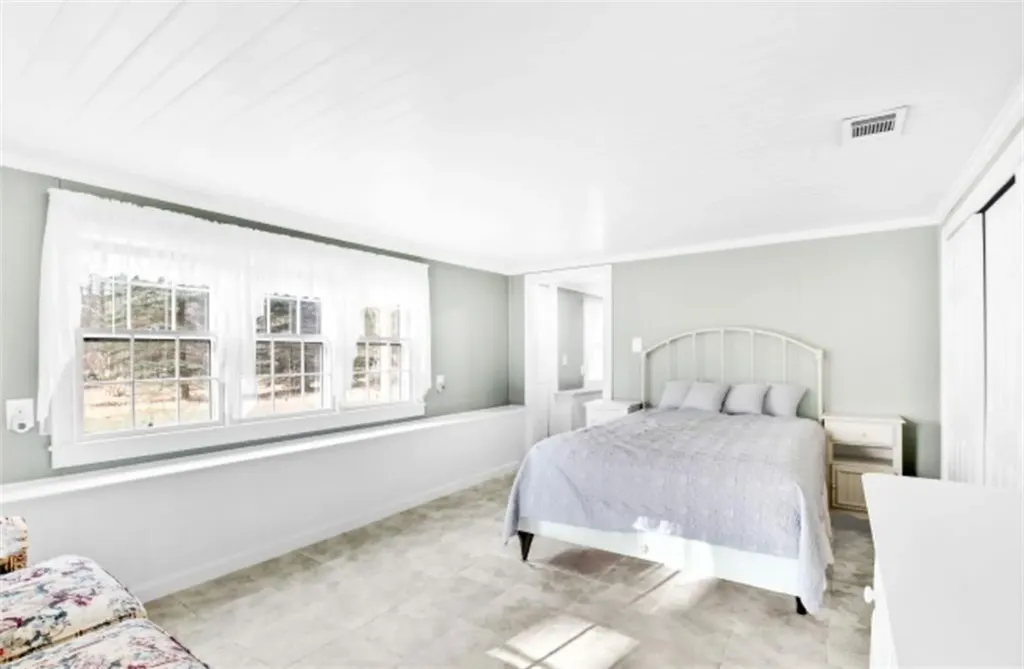 325 South Road Exeter RI 02822