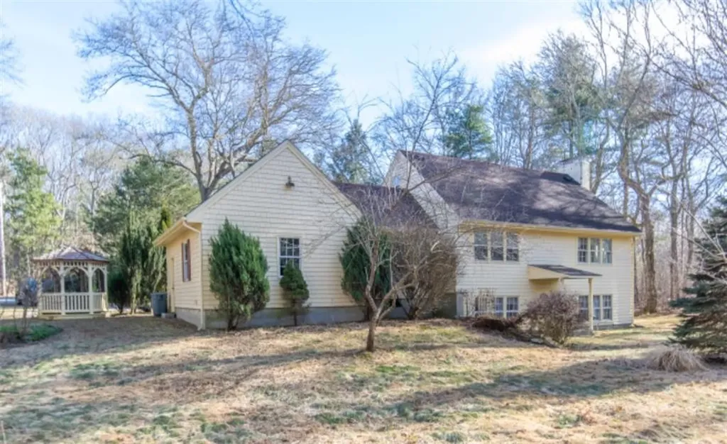 325 South Road Exeter RI 02822