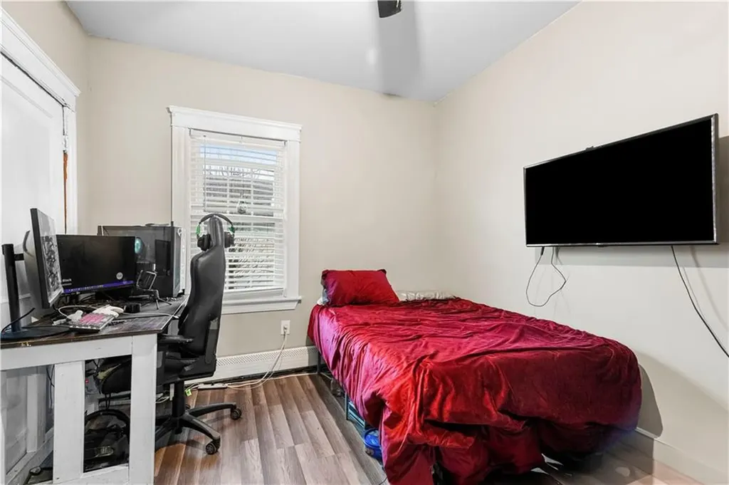 33 Woodhaven Road Pawtucket RI 02861