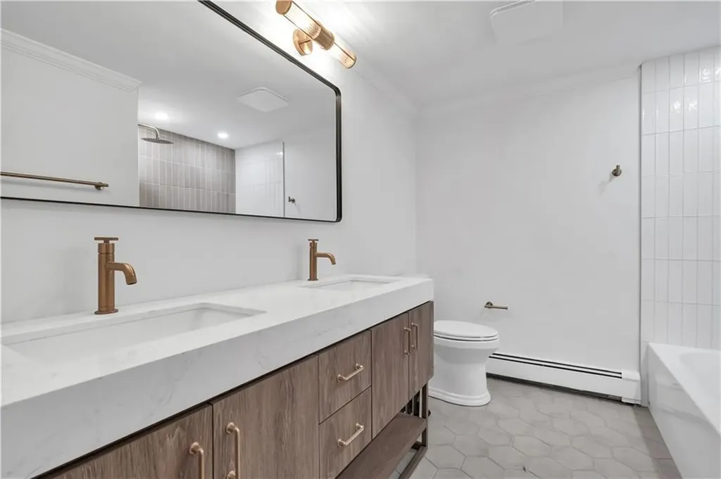 86 Sherwood Terrace Portsmouth RI 02871