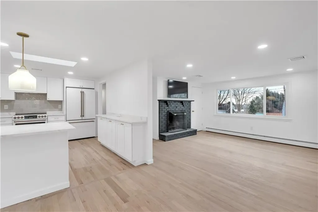 86 Sherwood Terrace Portsmouth RI 02871