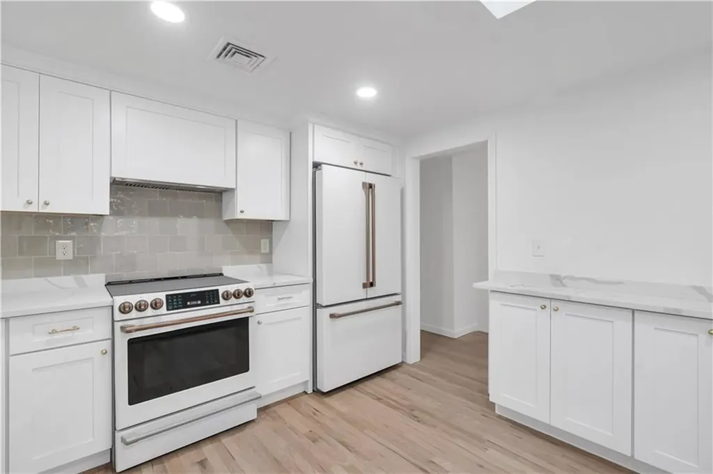 86 Sherwood Terrace Portsmouth RI 02871