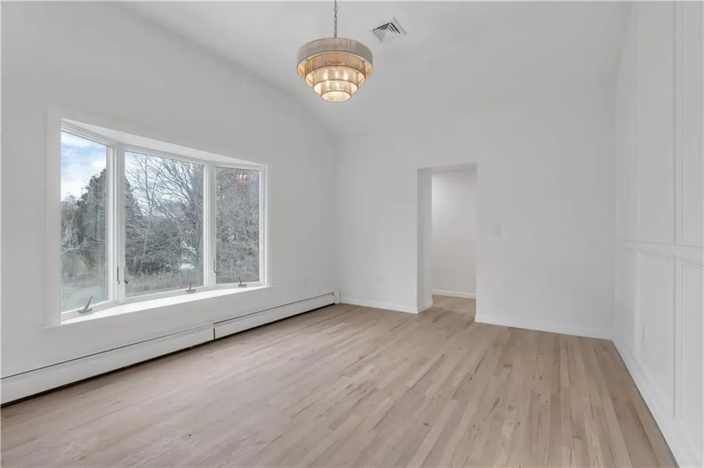 86 Sherwood Terrace Portsmouth RI 02871
