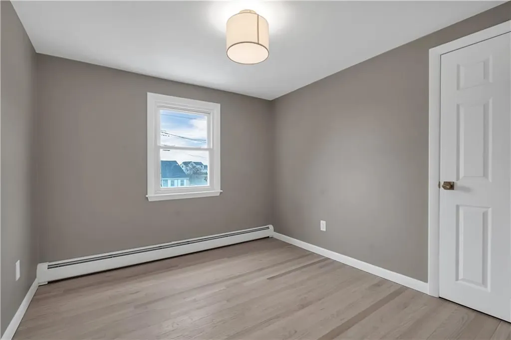 86 Sherwood Terrace Portsmouth RI 02871