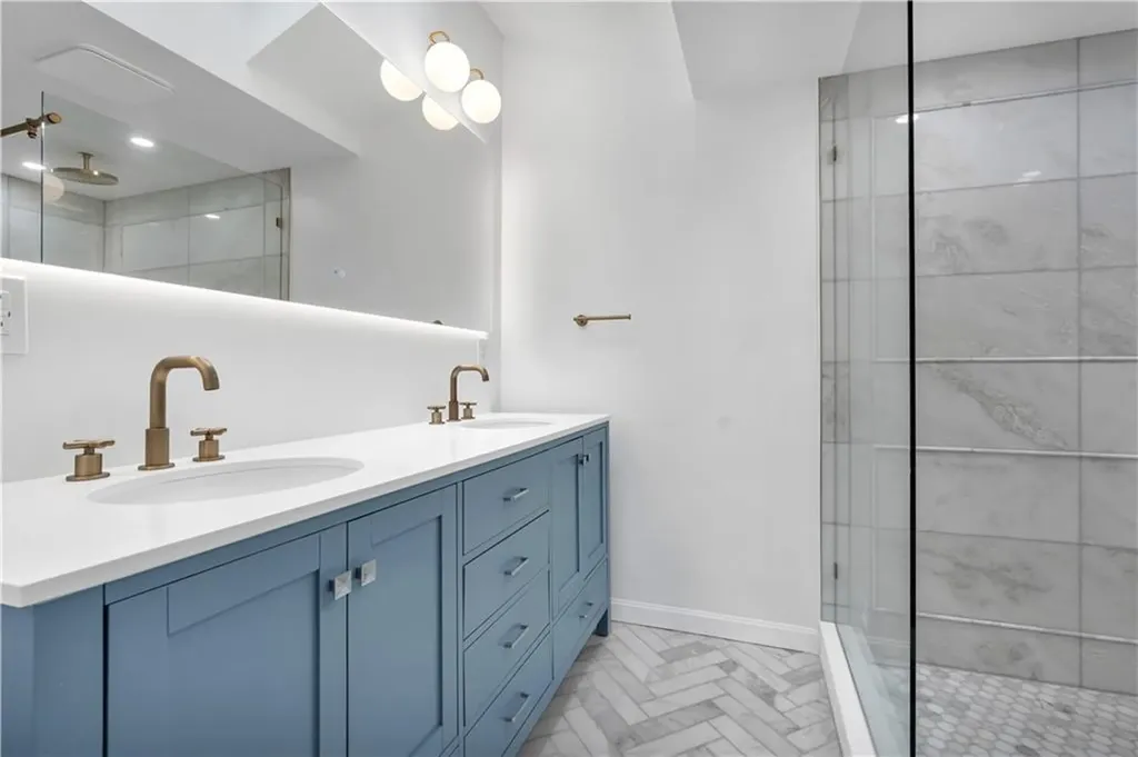 86 Sherwood Terrace Portsmouth RI 02871
