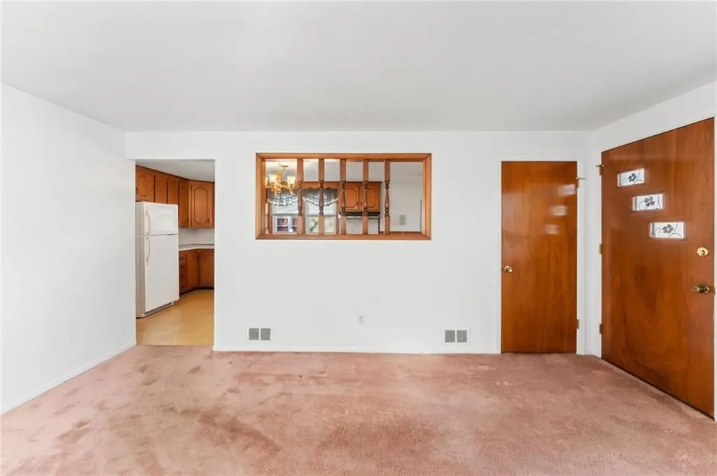 37 Eldridge Avenue Warwick RI 02886