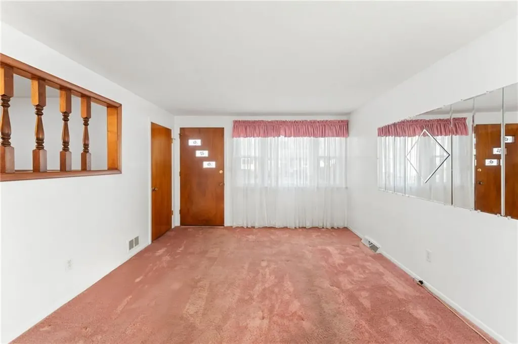 37 Eldridge Avenue Warwick RI 02886