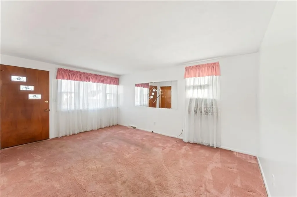 37 Eldridge Avenue Warwick RI 02886