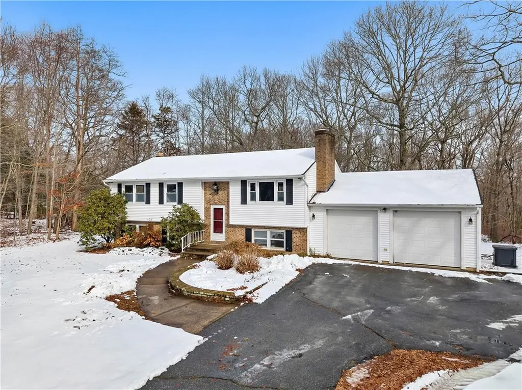 148 North Road Hopkinton RI 02833