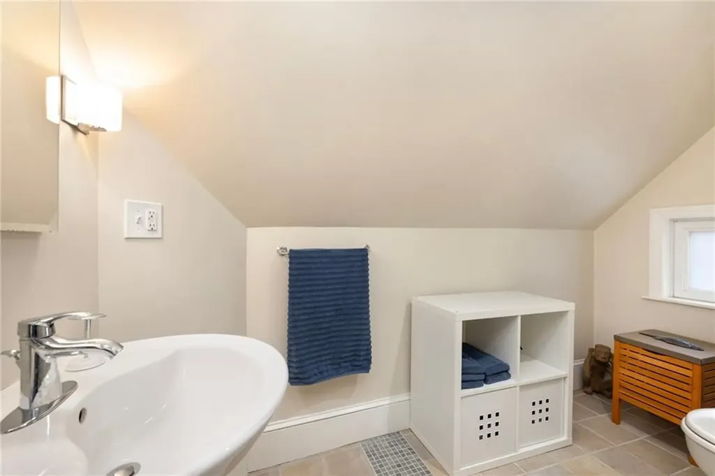 229 Morris Avenue Providence RI 02906