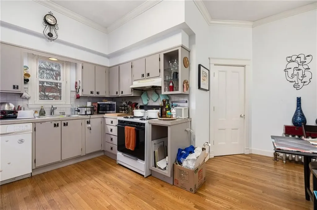 229 Morris Avenue Providence RI 02906