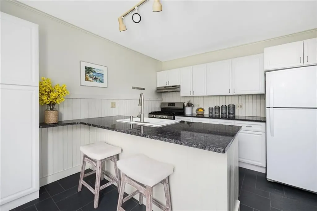 122 Ferry Road North Kingstown RI 02874