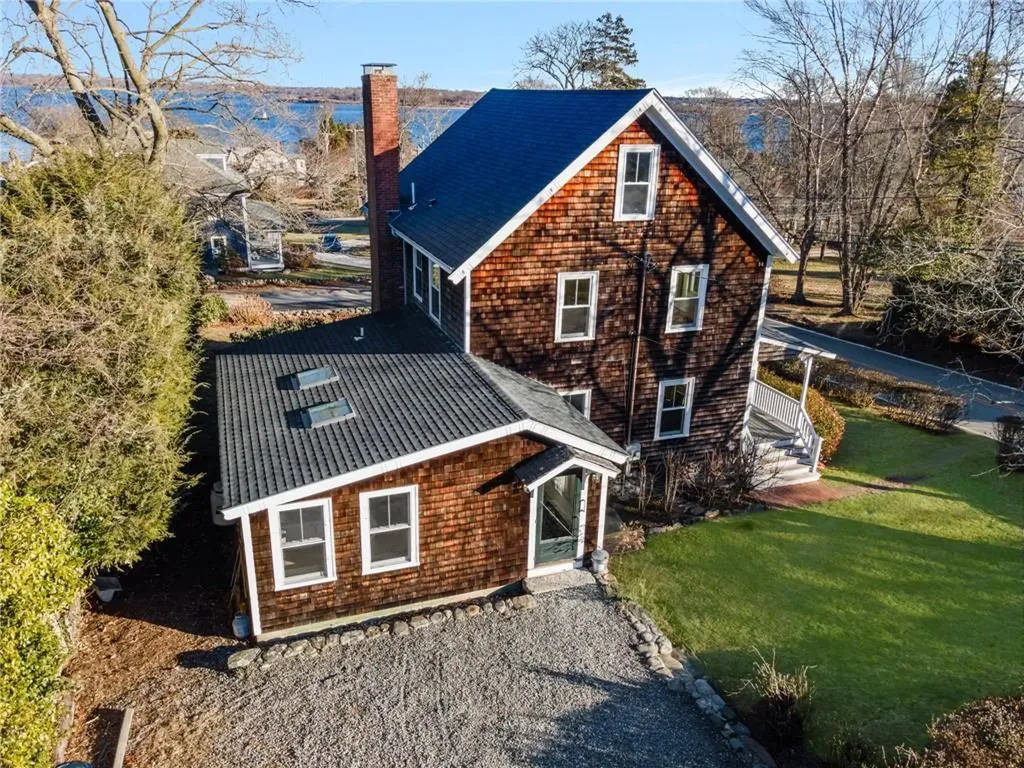 122 Ferry Road North Kingstown RI 02874