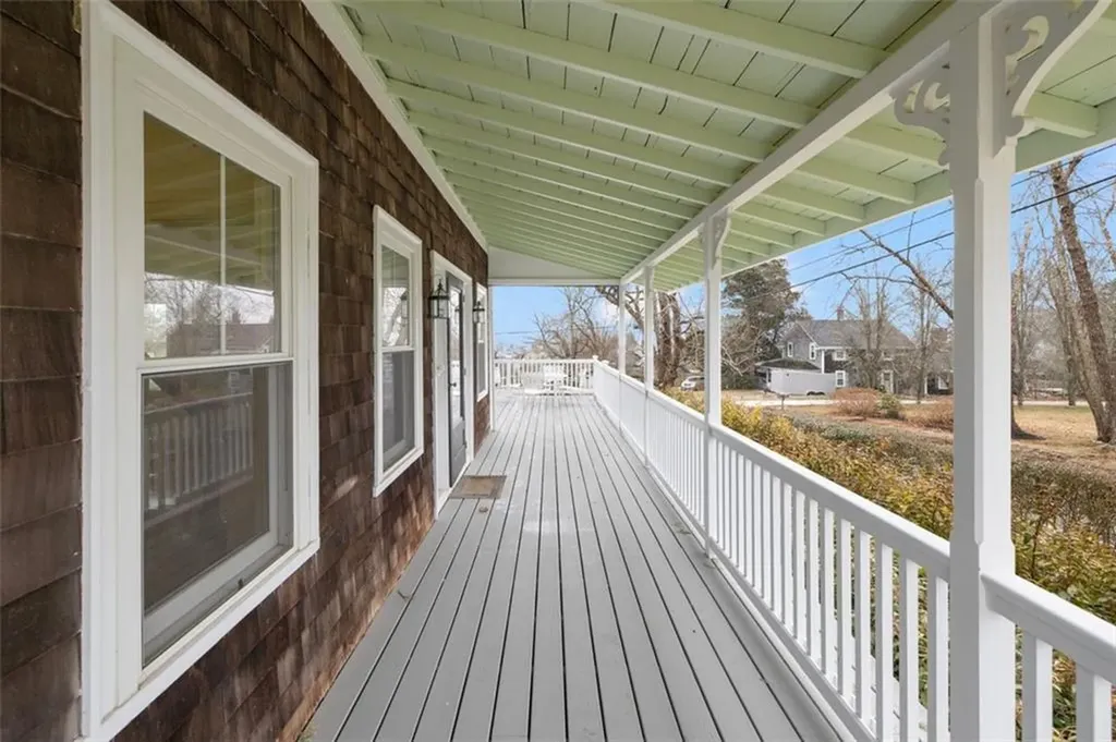 122 Ferry Road North Kingstown RI 02874