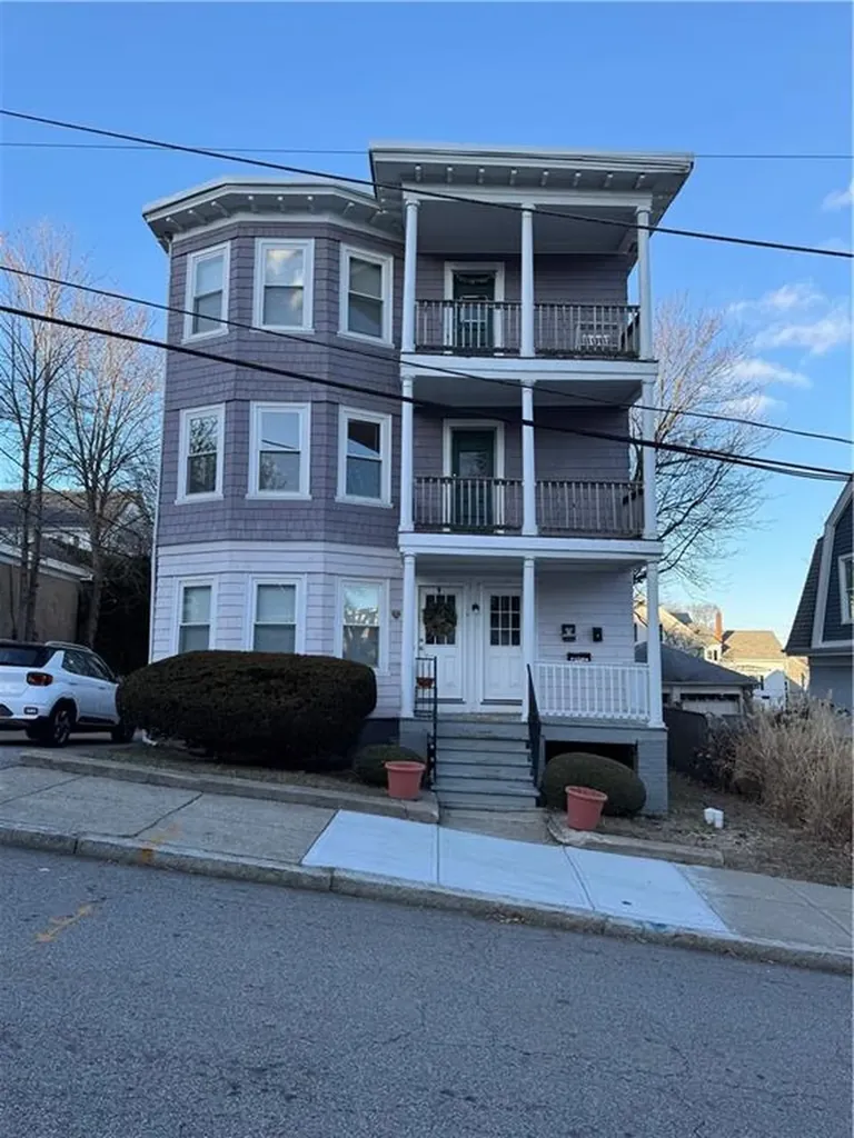 19 Manning Street Pawtucket RI 02860