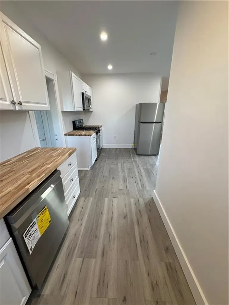 19 Manning Street Pawtucket RI 02860