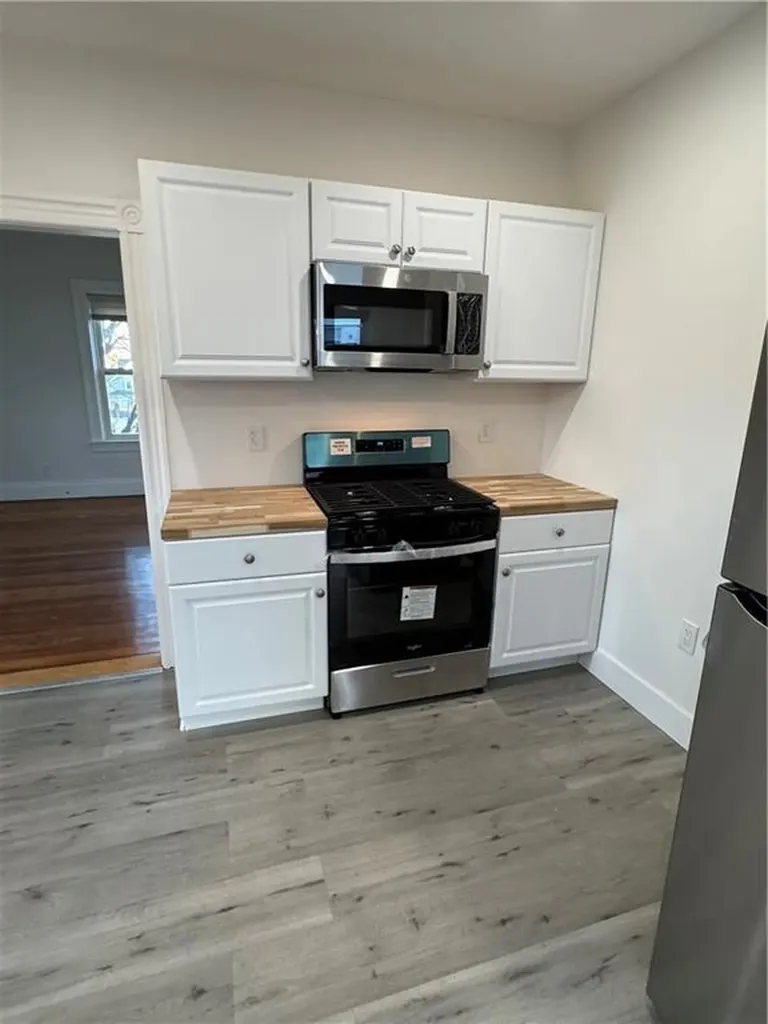 19 Manning Street Pawtucket RI 02860