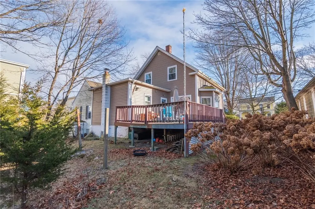113 Union Street Bristol RI 02809
