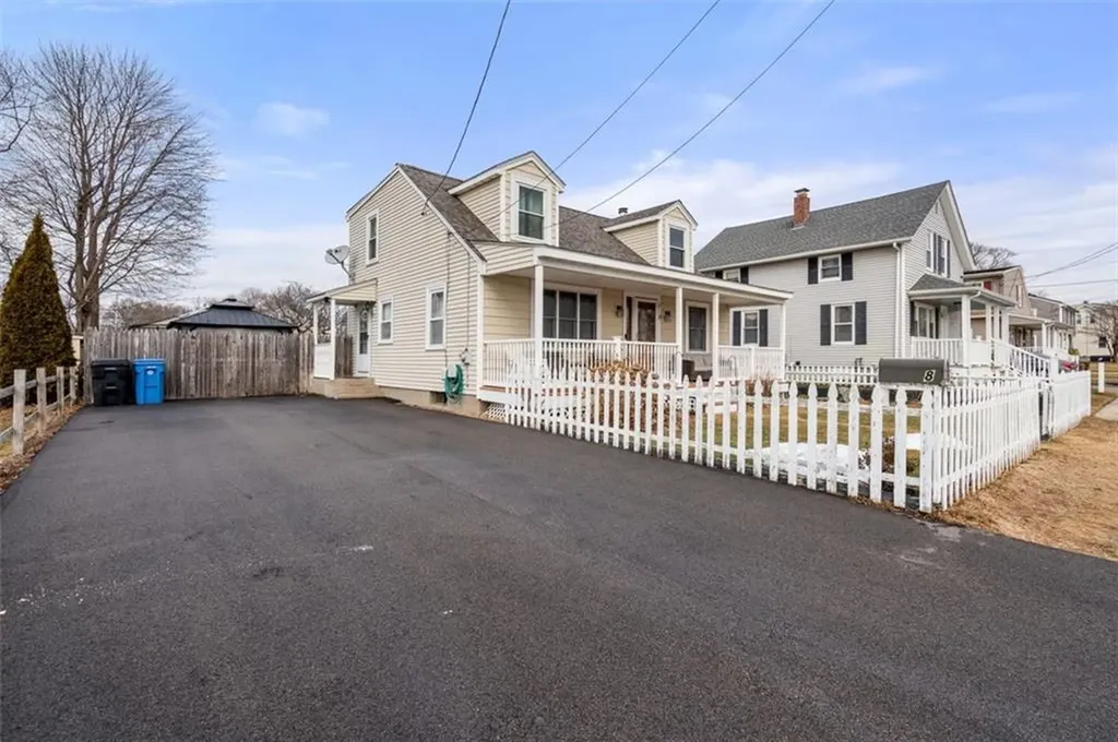 8 Mcgirr Street Cumberland RI 02864