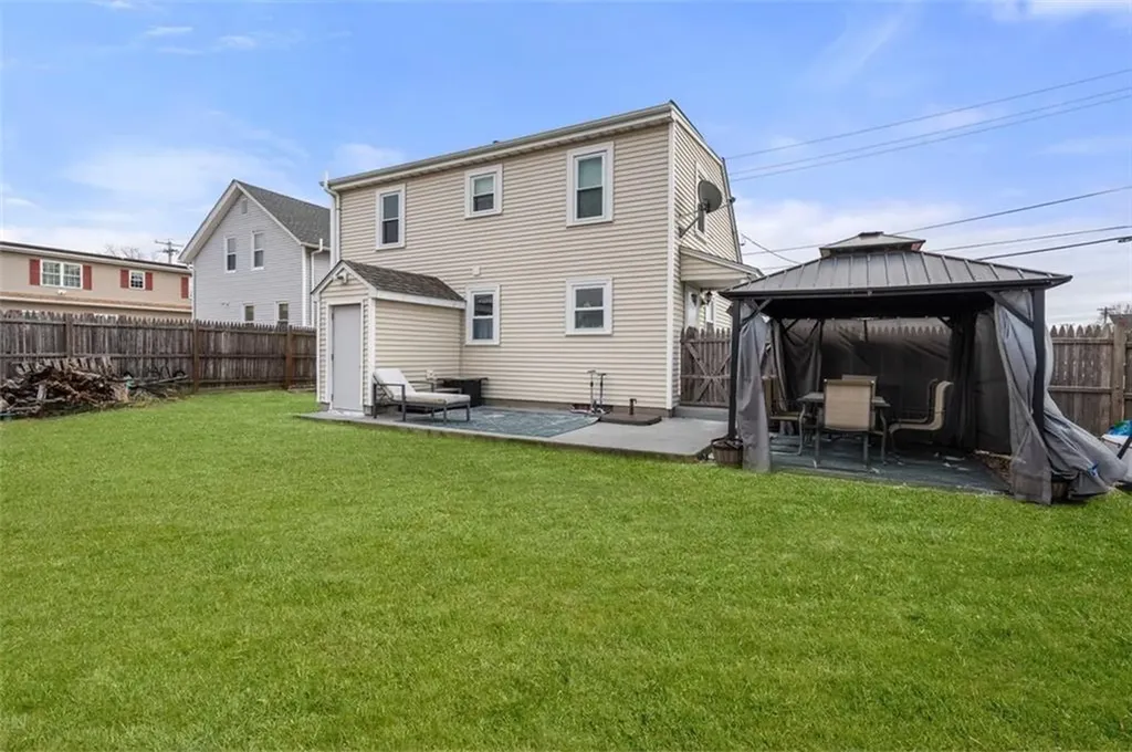 8 Mcgirr Street Cumberland RI 02864