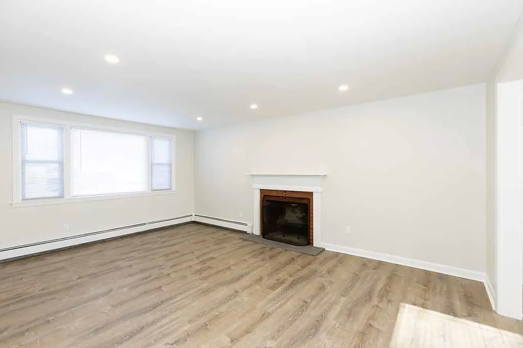 79 Duncan Road Warwick RI 02886
