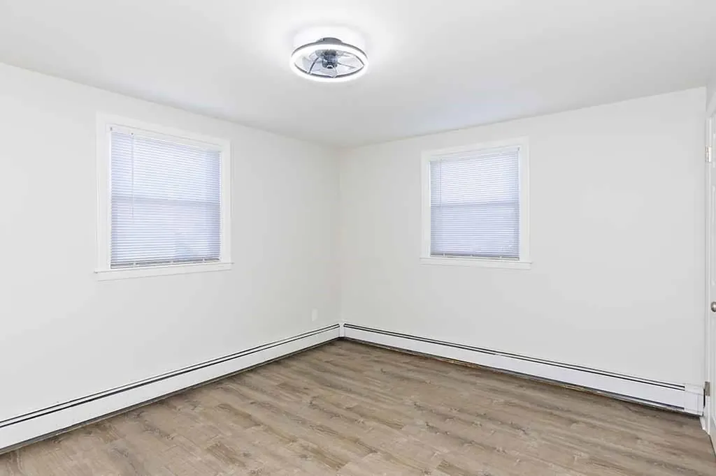 79 Duncan Road Warwick RI 02886