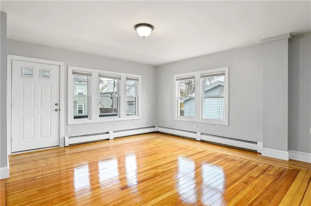 29 Pleasant Street Cumberland RI 02864