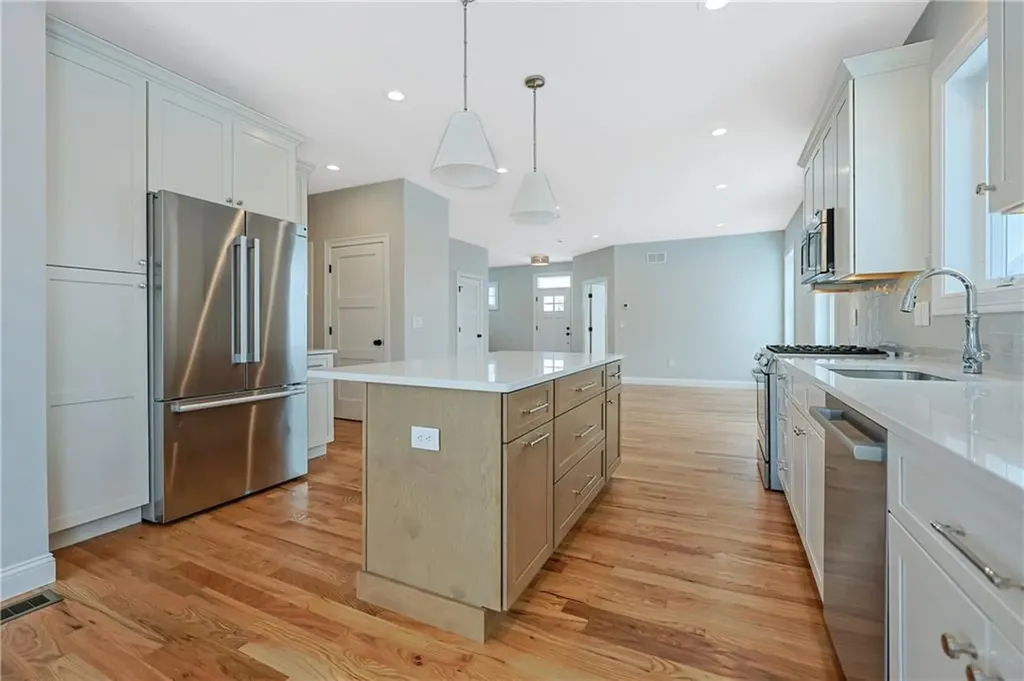 325 Freedom Trail Drive Portsmouth RI 02871